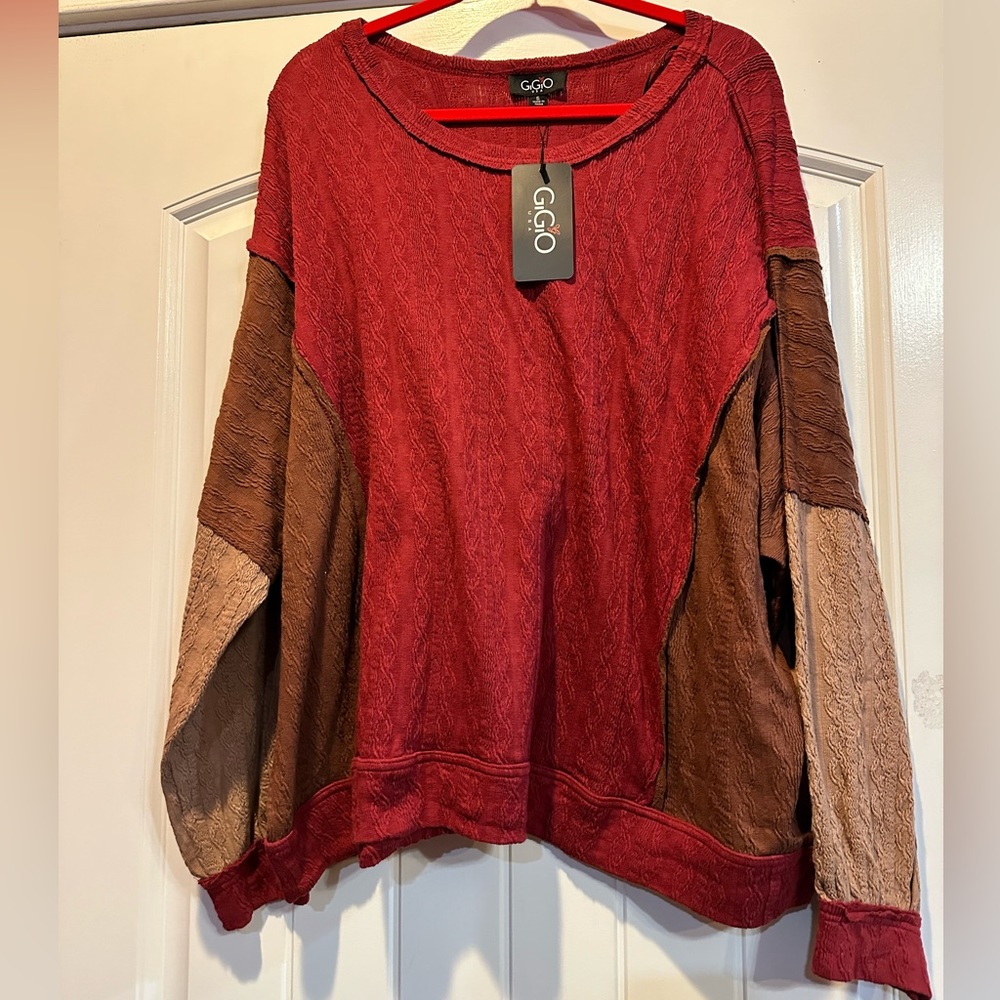 NWT. Gigio brand. Size small. VERY OVERSIZED.